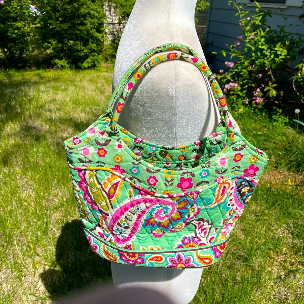 Vera Bradley’s Tuti Fruity Design Purse